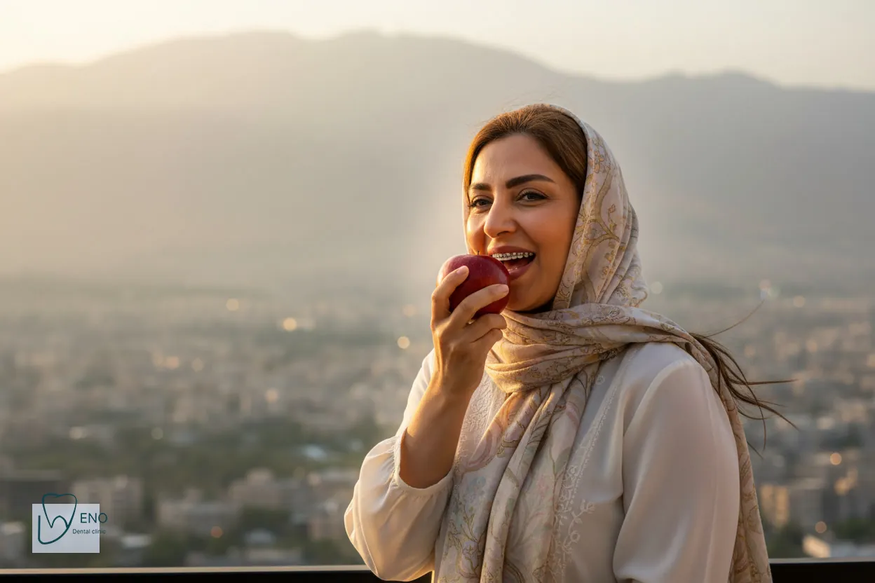 نمونه نمای نزدیک پروتز کامل متکی بر ایمپلنت برای یک فک